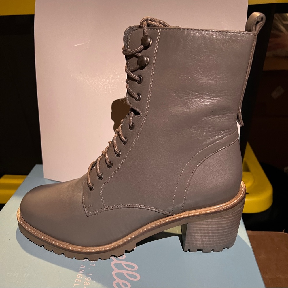 Seychelles Irresistible Combat Boots Gray Size 9M Chunky Heel New With Box - Picture 13 of 13